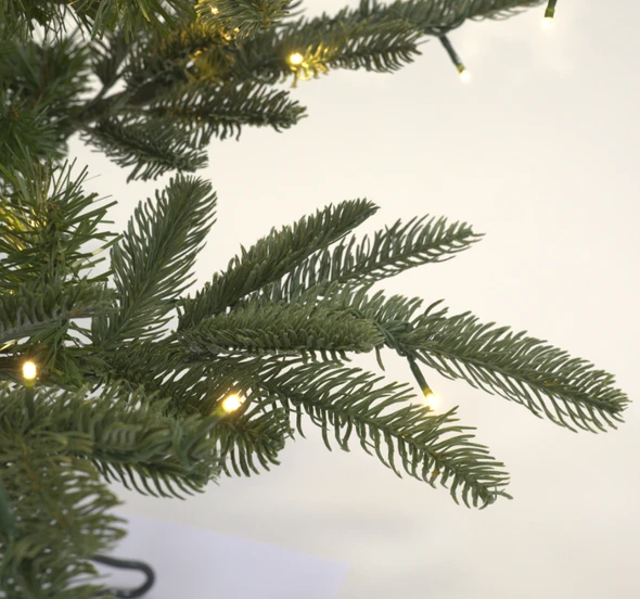 scandinavian-fir-artificial-christmas-trees-alt-005.png