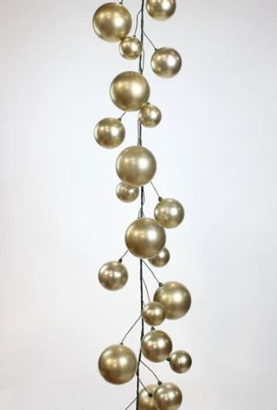 PLATINUM-CANDY-APPLE-BALL-GARLAND-main-001.JPG