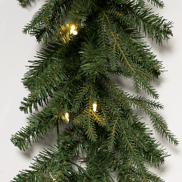 9' X 12" Cumberland Fir Garland - ColorChange LED