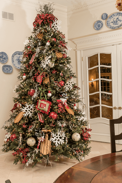  7.5' Deluxe Geneva Fir Tree - Unlit 