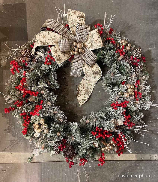 36" Frosted Virginia Wreath - Clear LED