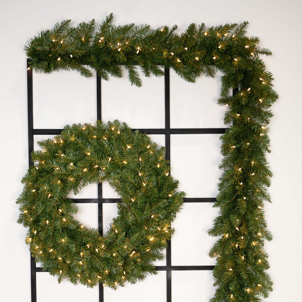 30" Ashton Spruce Wreath - Clear LED 