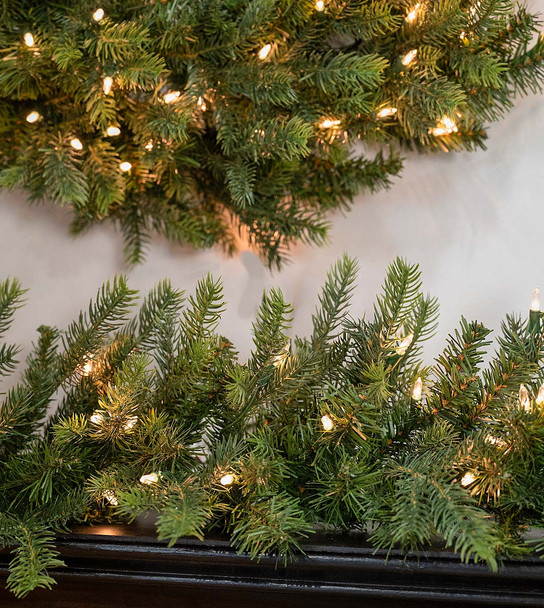 24" Victorian Fir Wreath - Battery Operated Clear 