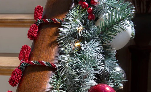 Red/Green/White Decorative Ties 16", 6-Pack