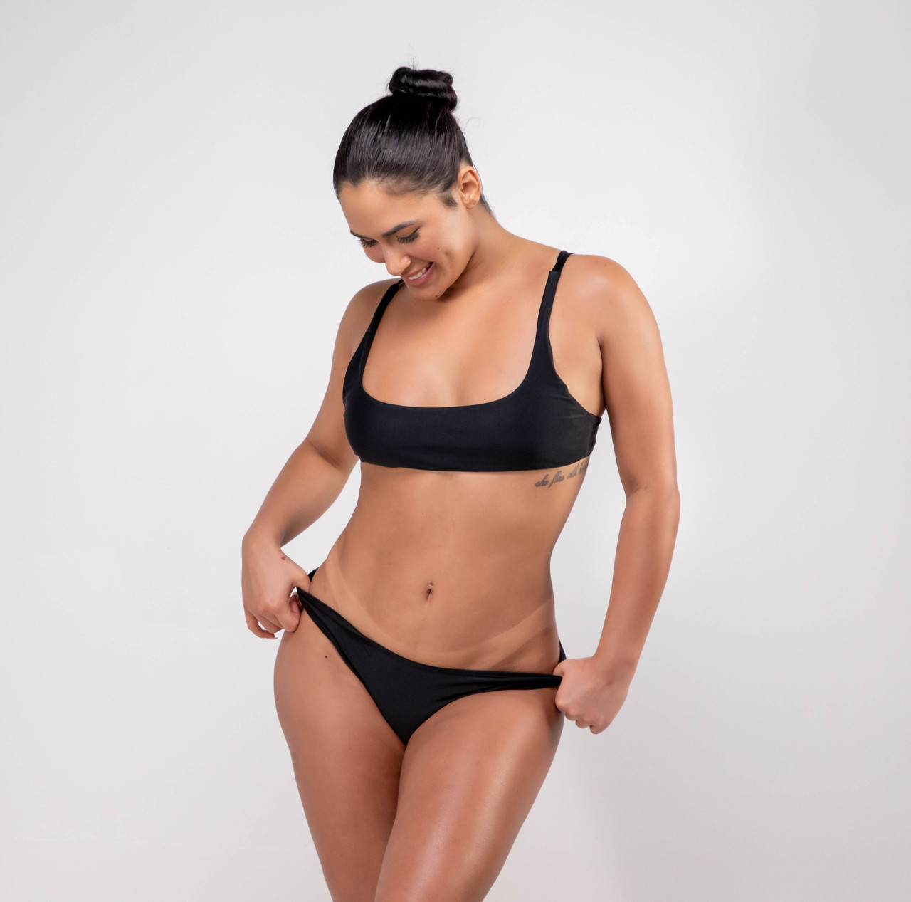 Norvell VIVID Cosmo Spray Tan Solution - The Tanning Store