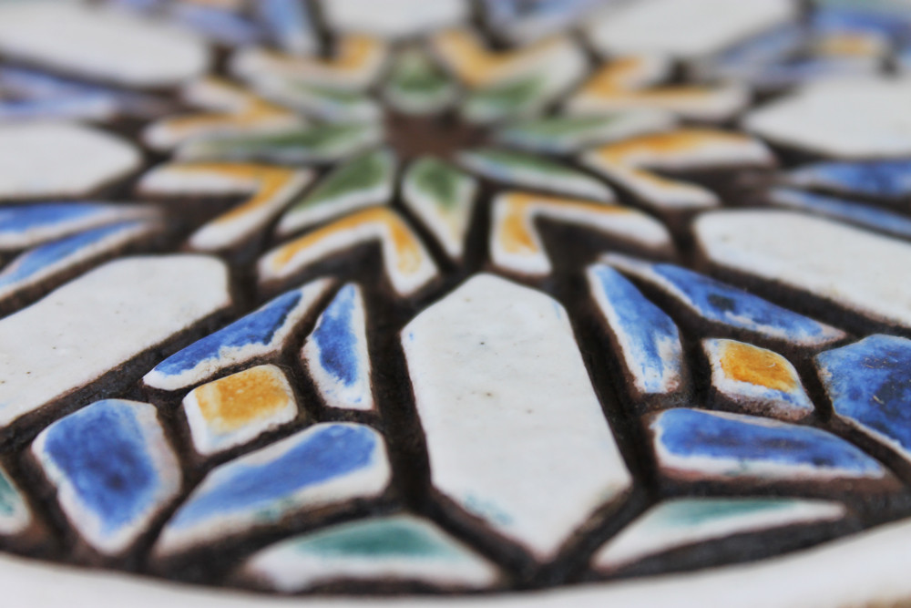 These circular handmade tiles make unique wall hangings for kitchens, bathrooms or outdoor wall art. Our decorative tiles can also be combined with our other circular tiles to make larger wall art installations.