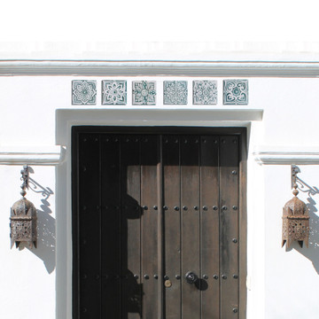 Handmade tile for kitchens, bathrooms and outdoor wall art. Decorative tile handmade in Spain in aqua & white.