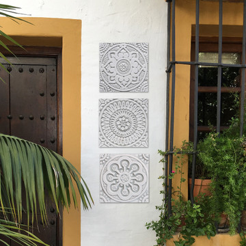 Handmade tile for kitchens, bathrooms and outdoor wall art. Decorative tile handmade in Spain. Relief tile glazed in grey and white.