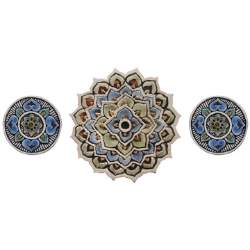 These circular handmade tiles make unique wall hangings for kitchens, bathrooms or outdoor wall art. Our decorative tiles can also be combined with our other circular tiles to make larger wall art installations.