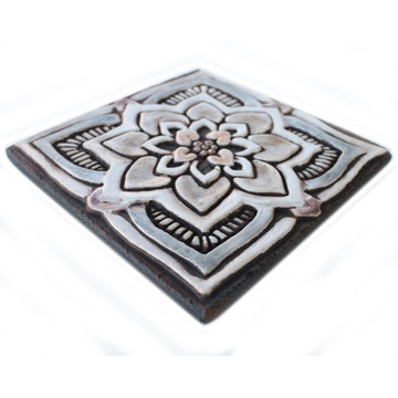 These handmade tiles make wonderful kitchen and bathroom tiles.  Decorative tile handmade in Spain.