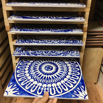 Blue and white tiles, making tiles