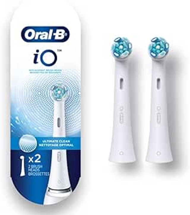 Oral B iO 2pk white replacement brush heads Ultimate Clean