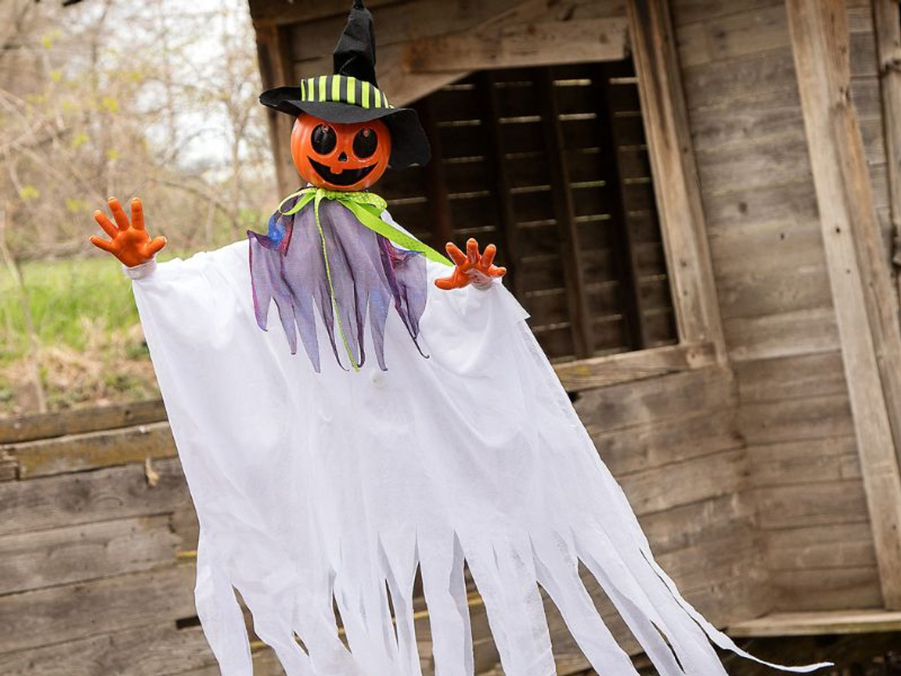 Animated Smiling Pumpkin Scarecrow, 47 1/4" inches
