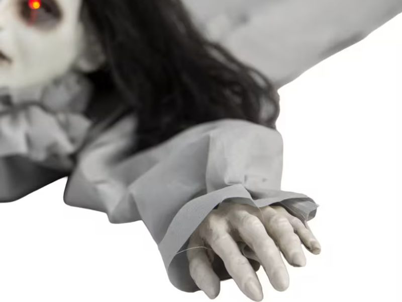 47 inch crawling halloween decoration girl