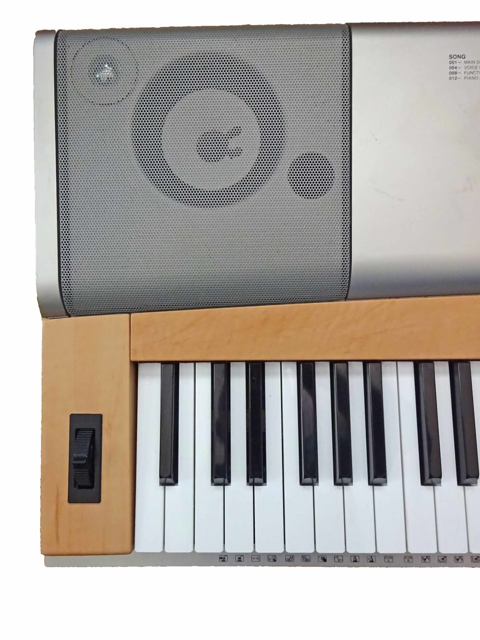 The Yamaha YPG635 is an amazing keyboard for the price.