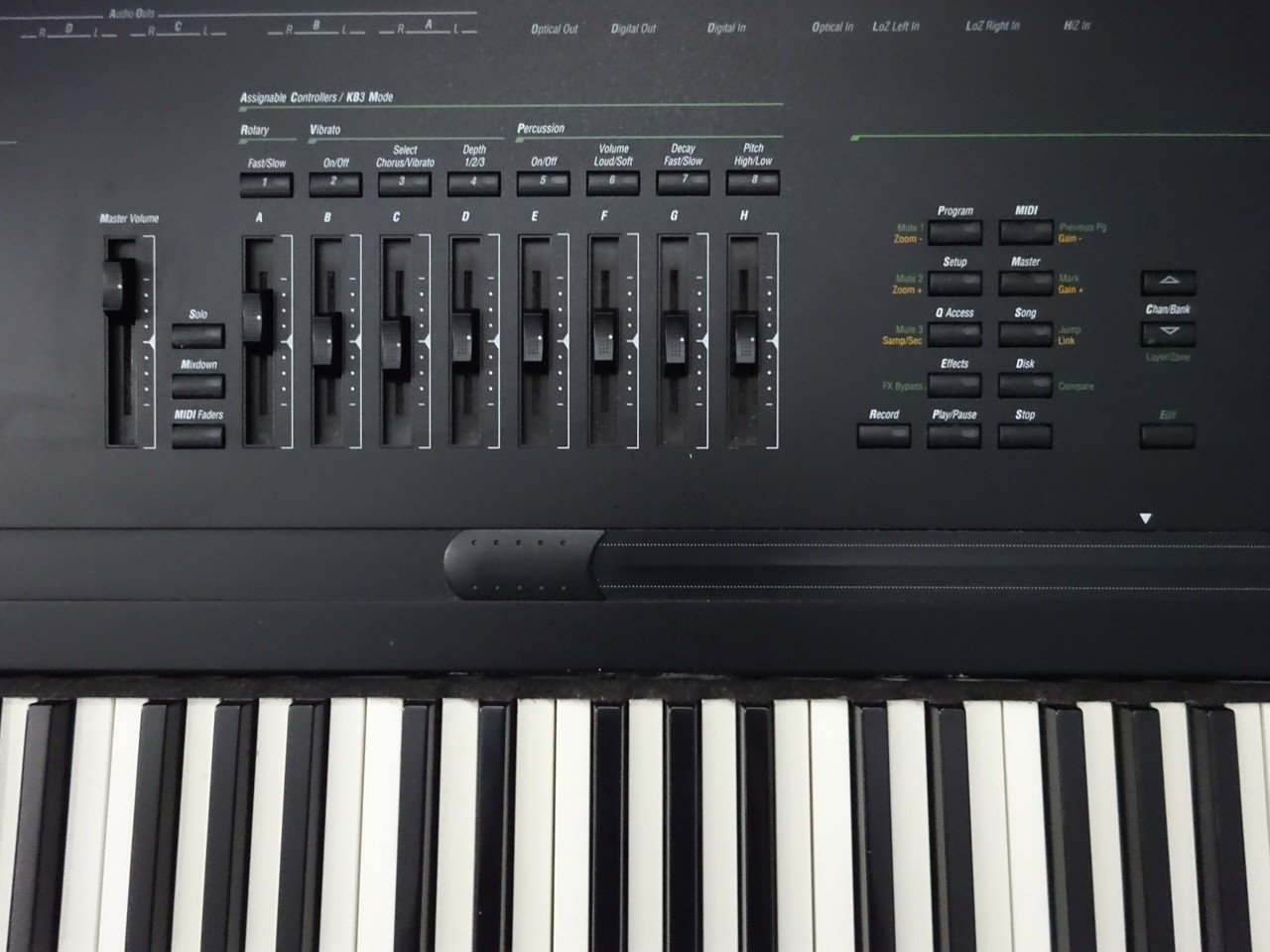 新品即納カーツエル　KURZWEIL　K2500X 88-Key Digital Workstation Synthesizer その他