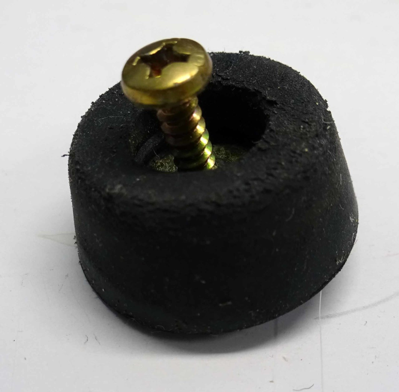 Roland RD 200 Rubber Foot with Screw