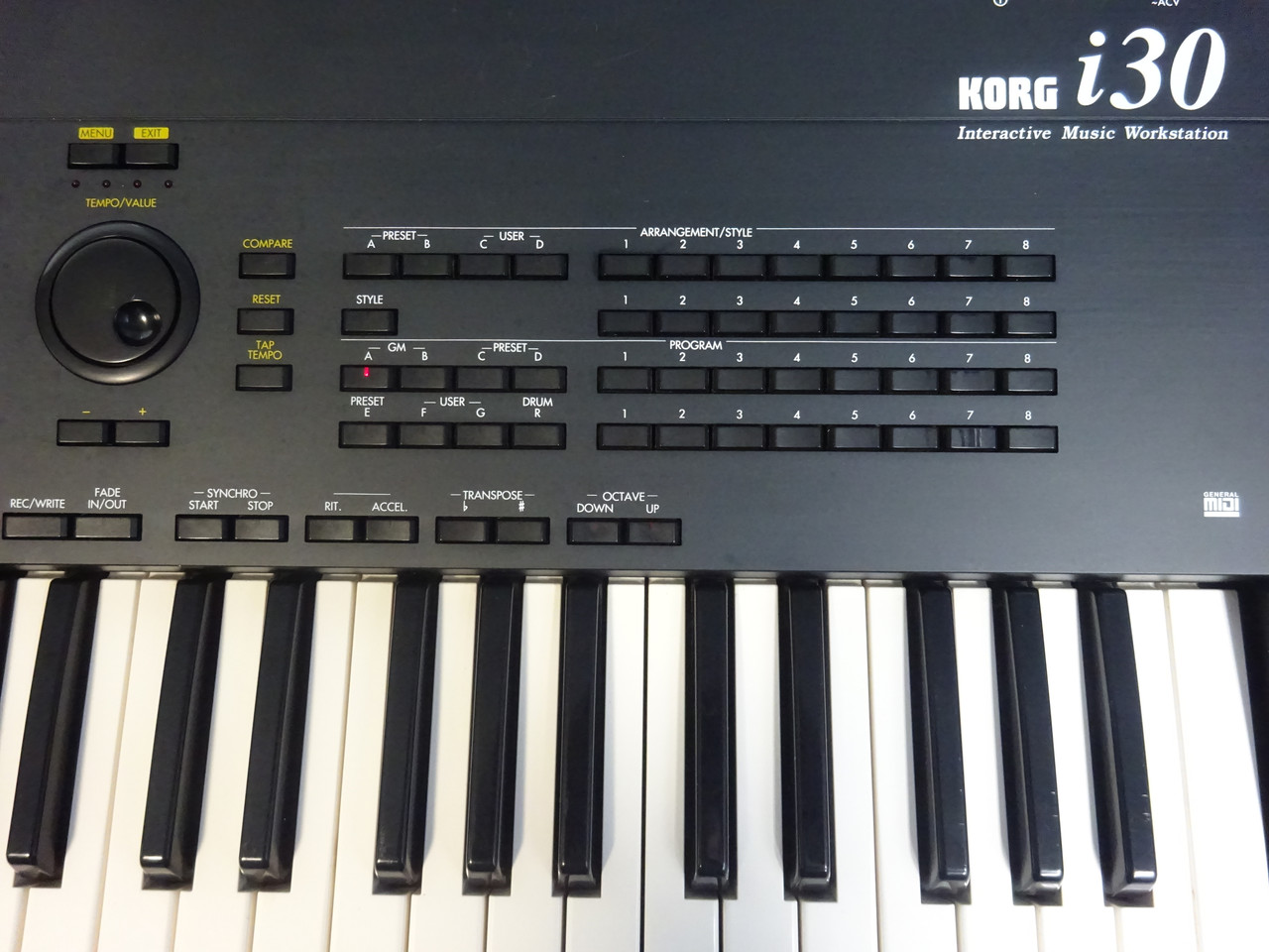 Korg i30 Interactive Music Workstation