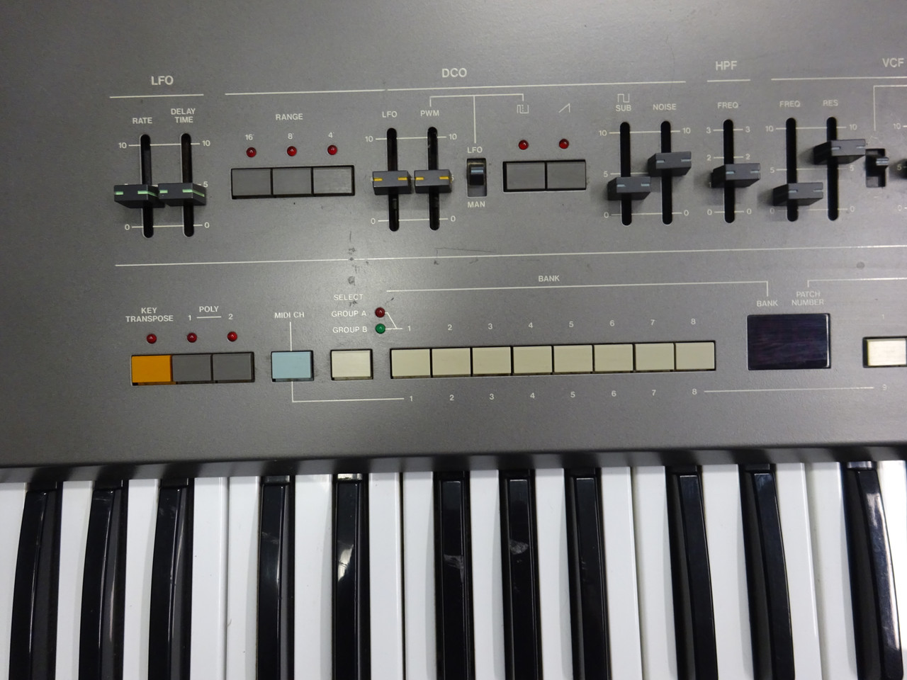 Roland HS-60 Programmable Polyphonic Synthesizer