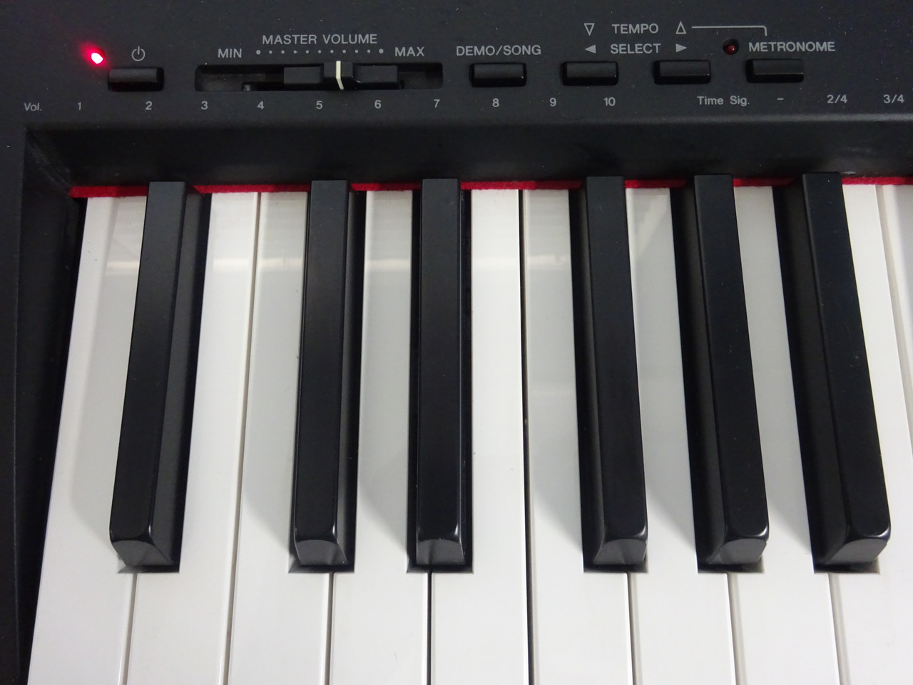 Yamaha P-95 Digital Piano