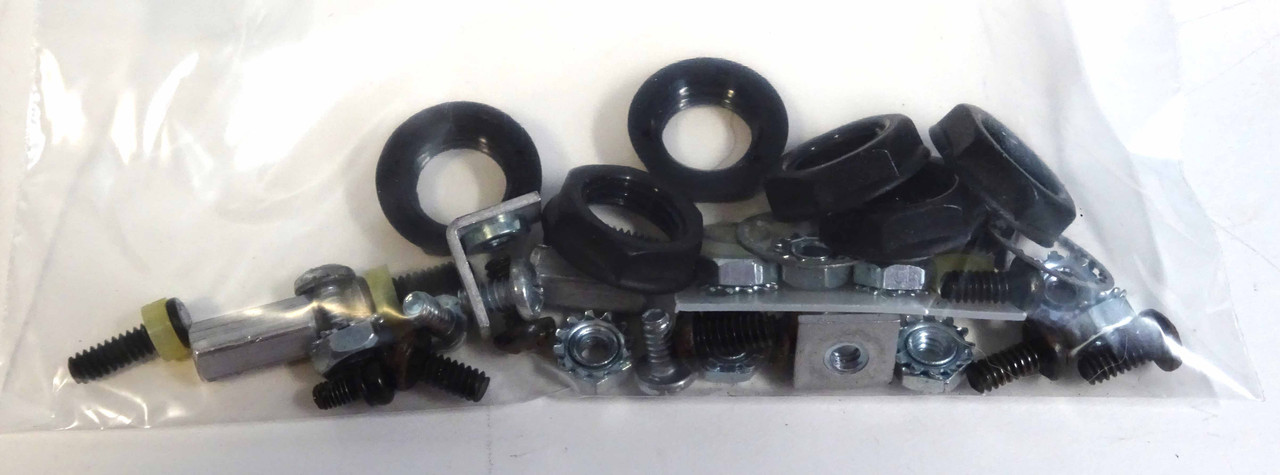 Alesis Quadraverb Screw Set