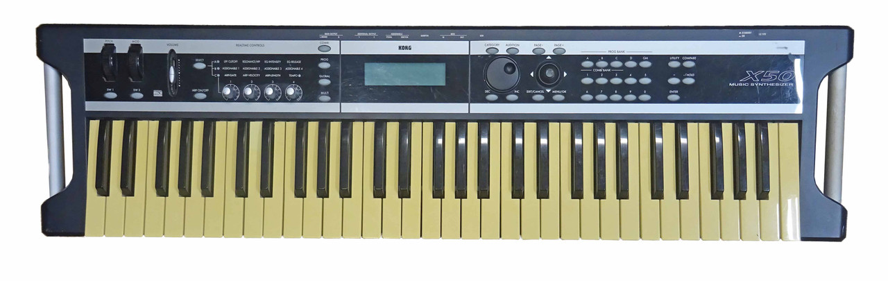 定番豊富な美品！ KORG コルグ シンセサイザー X50 61鍵盤 ソフトケース付属 鍵盤楽器
