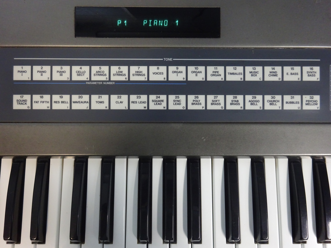 Roland JX-8P Polyphonic Synthesizer with Data Cartridge