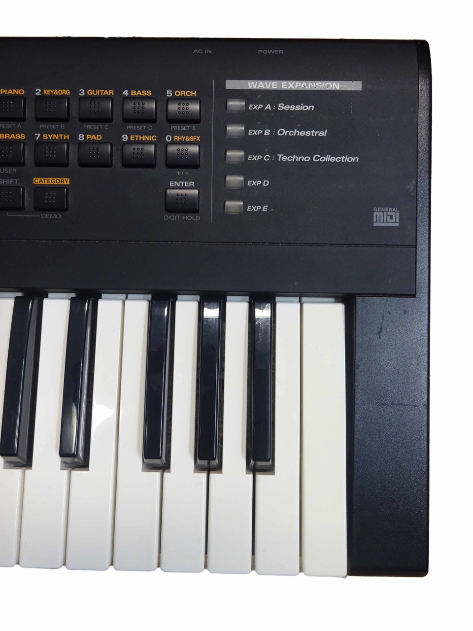 Roland XP-30 64 Voice Expandable Synthesizer