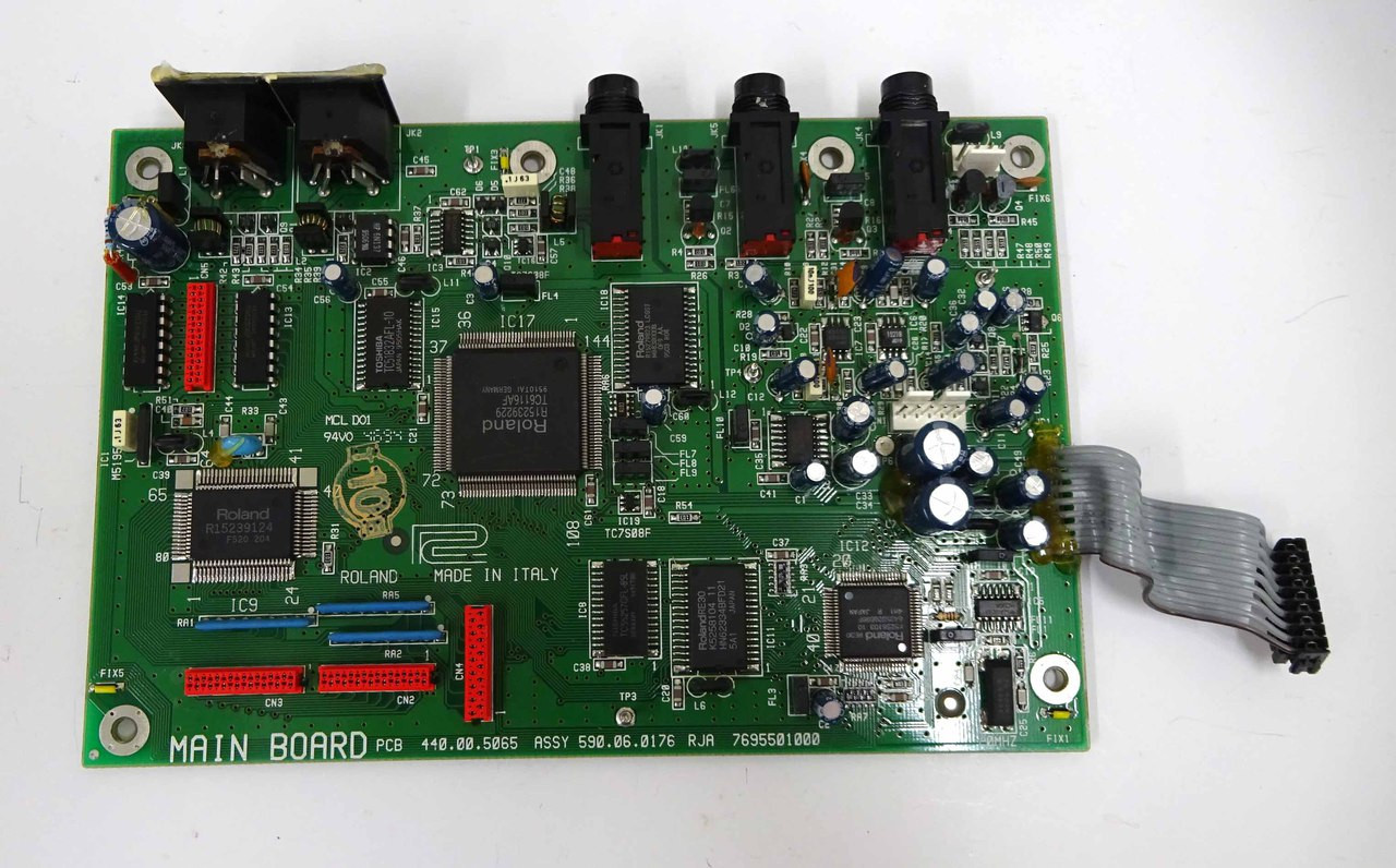 Roland E-16 Main Board