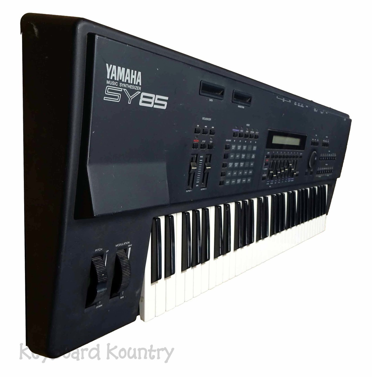 Yamaha SY-85 Music Synthesizer