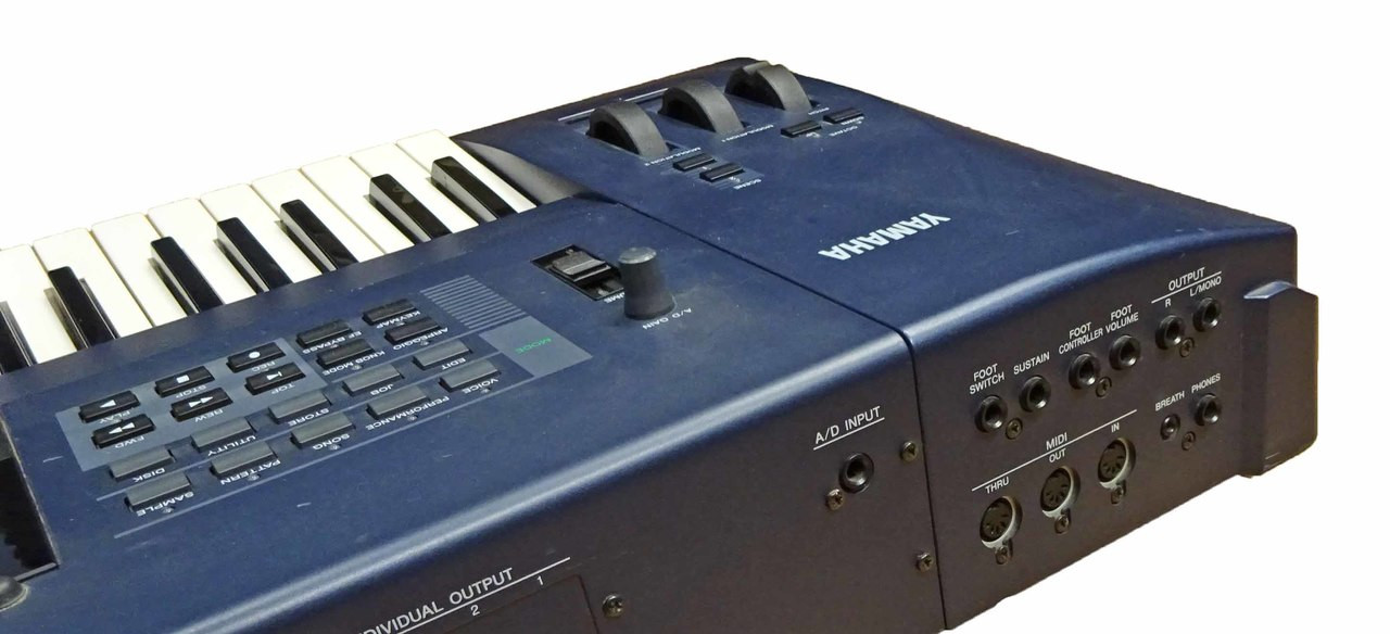 Yamaha EX7 Music Synthesizer