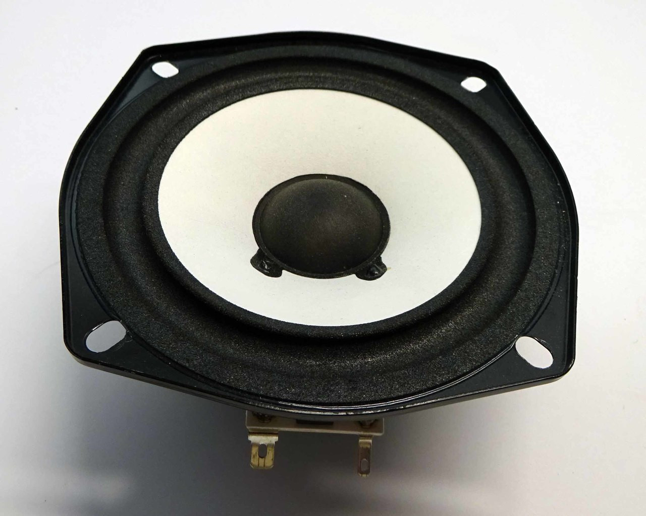 yamaha woofer speaker