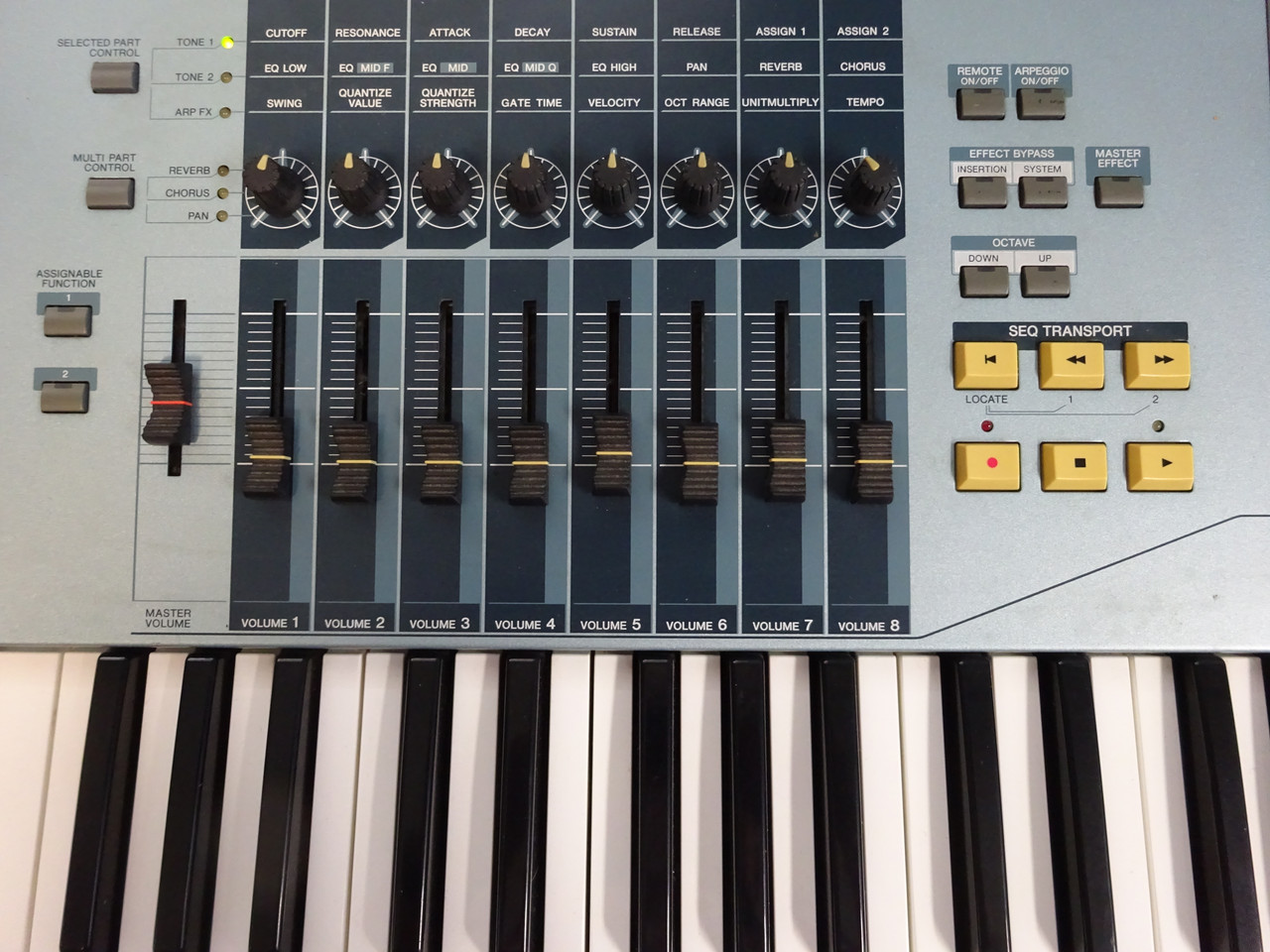 Yamaha Motif XS7 Professional Workstation