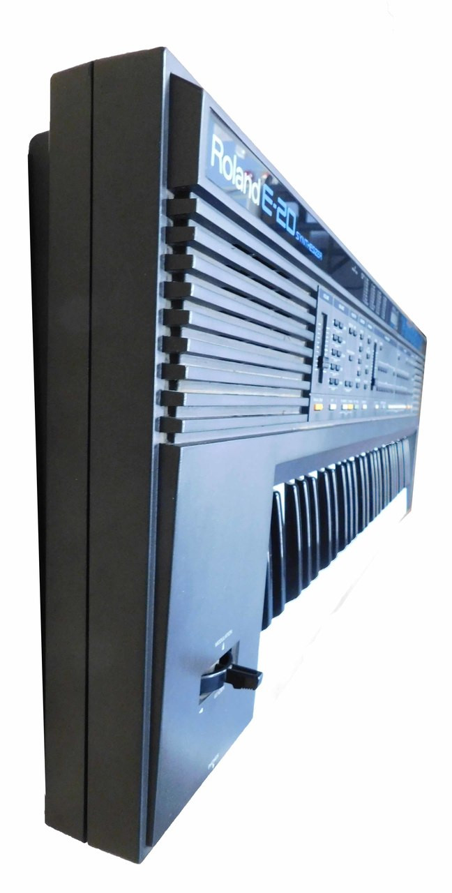Roland E-20 Intelligent Synthesizer