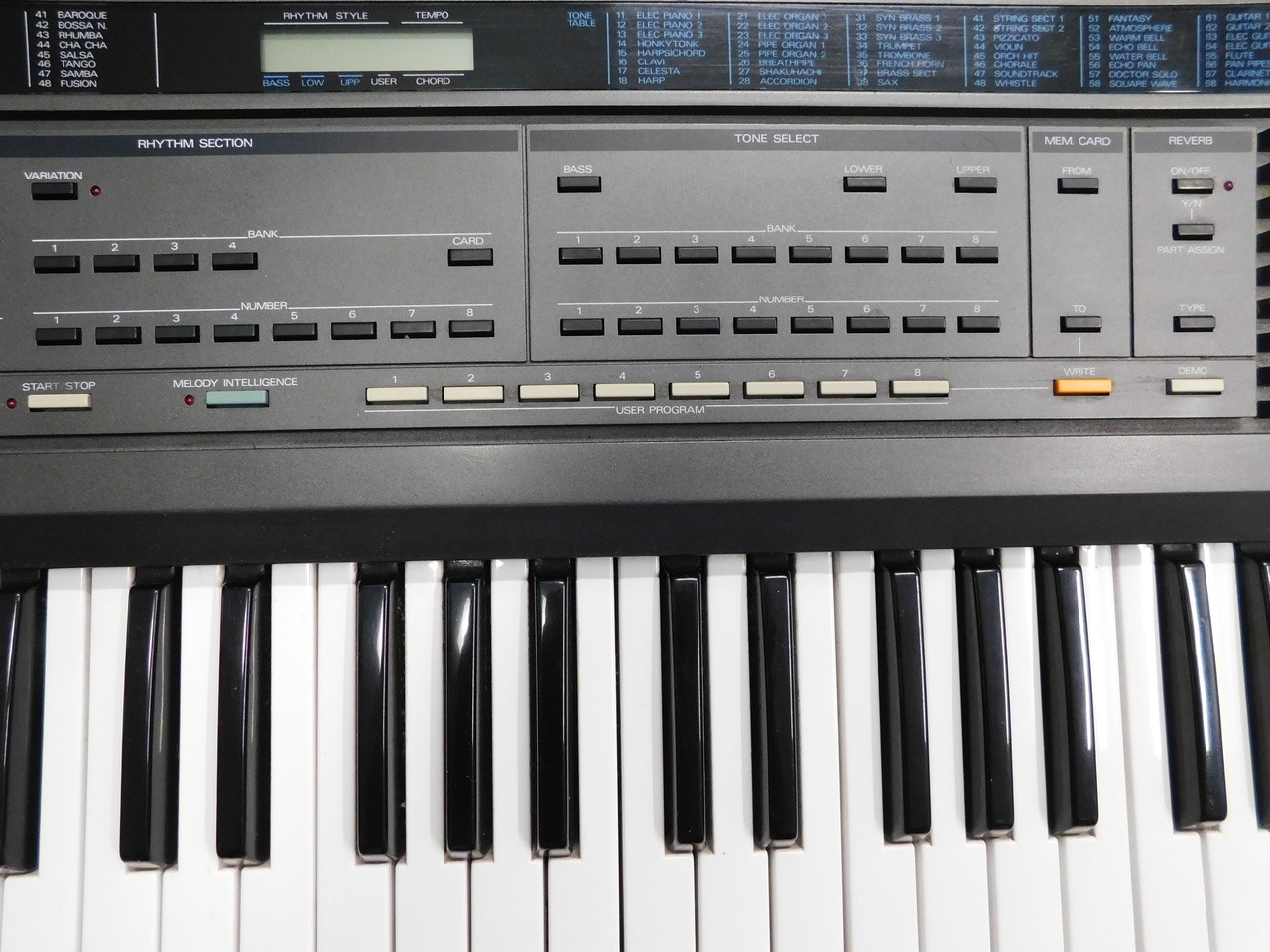 Roland E-20 Intelligent Synthesizer