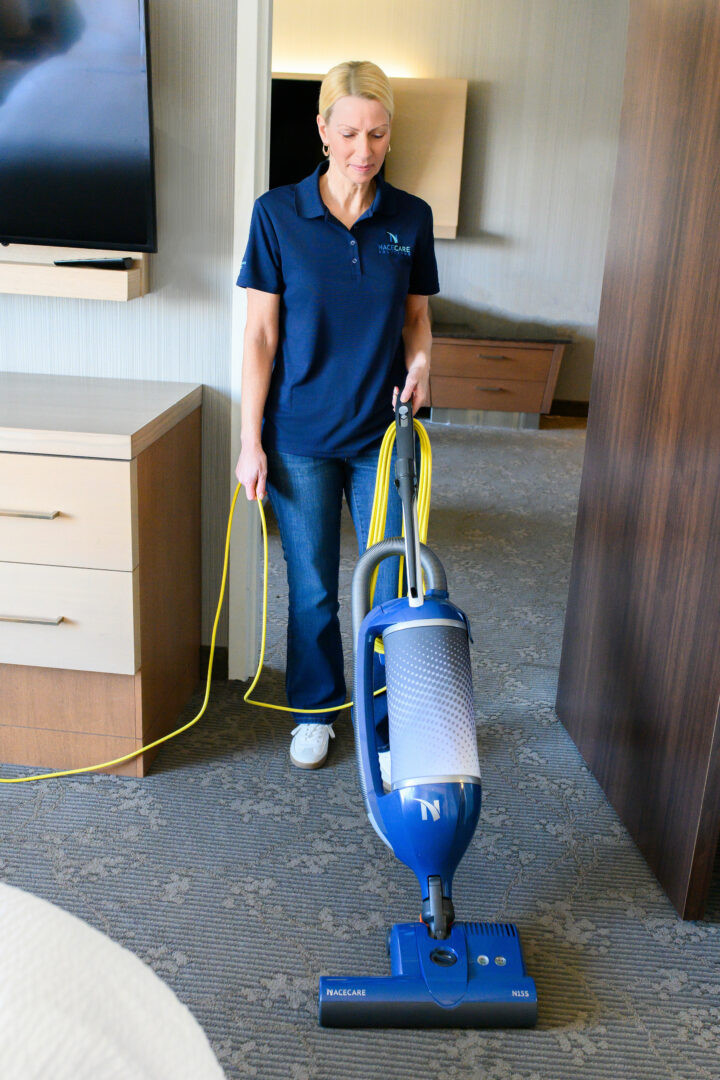 Steel frame reinforcement and heavy-duty components engineered for long service life in professional cleaning applications.