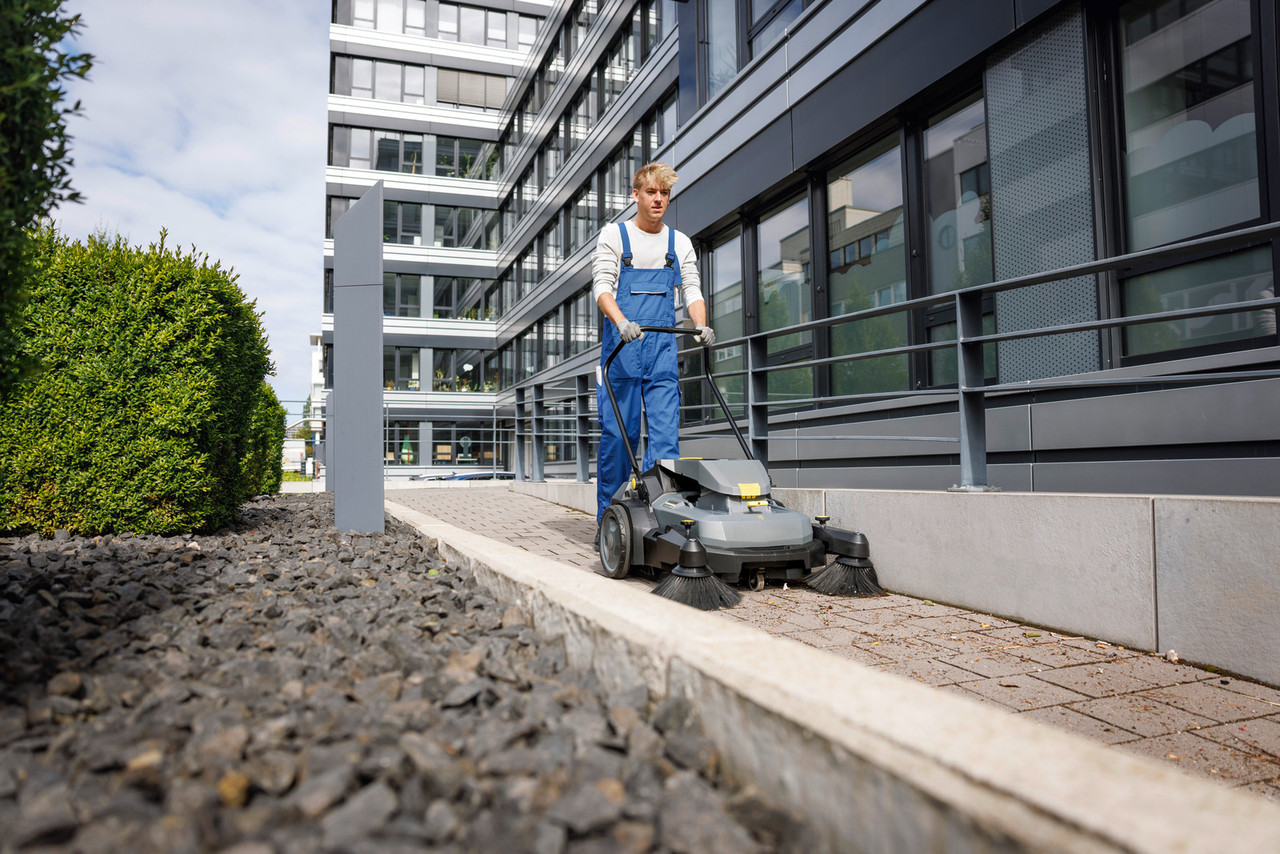Walk-behind sweeper KM 70/30 C Bp | Karcher 1.517-233.0 application image 1