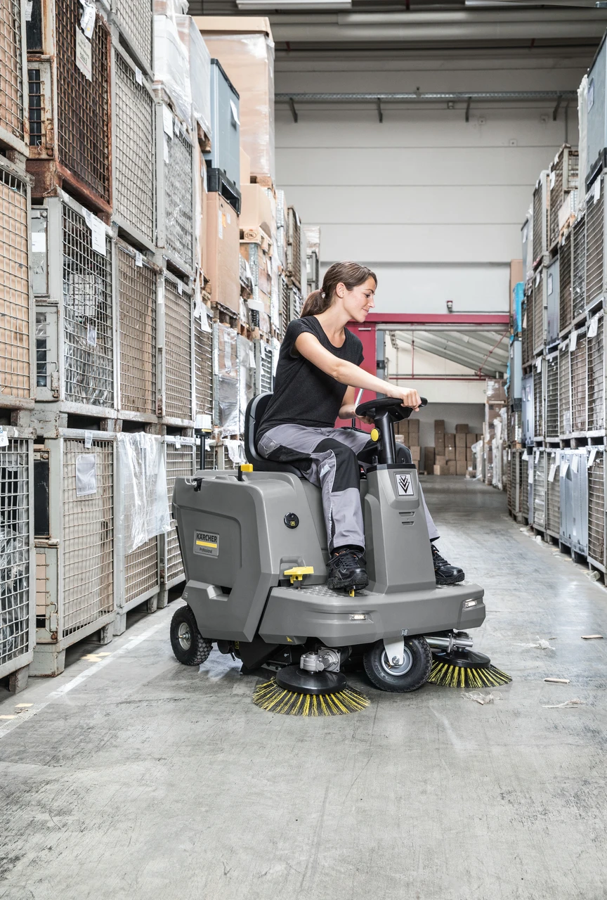 Vacuum sweeper KM 85/50 R Bp + Wet | Karcher 9.841-453.0 application image 1