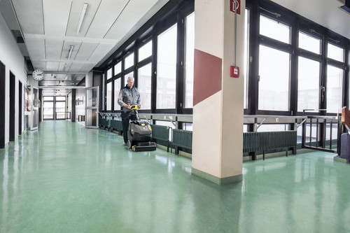 Floor scrubber BR 45/22 C Bp | Karcher 1.783-461.0 application image 1