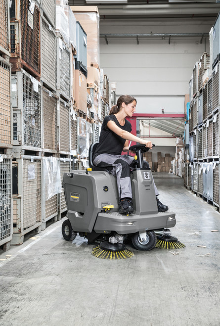 Vacuum sweeper KM 85/50 R Bp + Wet | Karcher 9.841-453.0 application image 1
