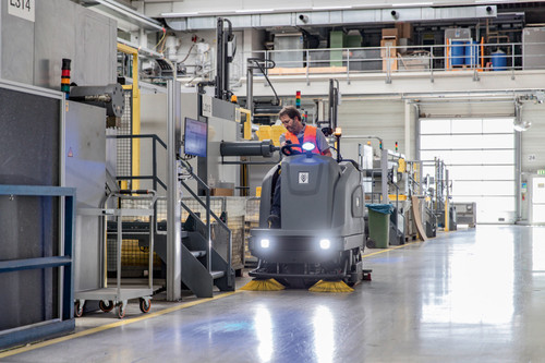 Floor scrubber B 260 RI Bp + R120 + AGM + 2SB | Karcher 9.879-062.0 application image 1