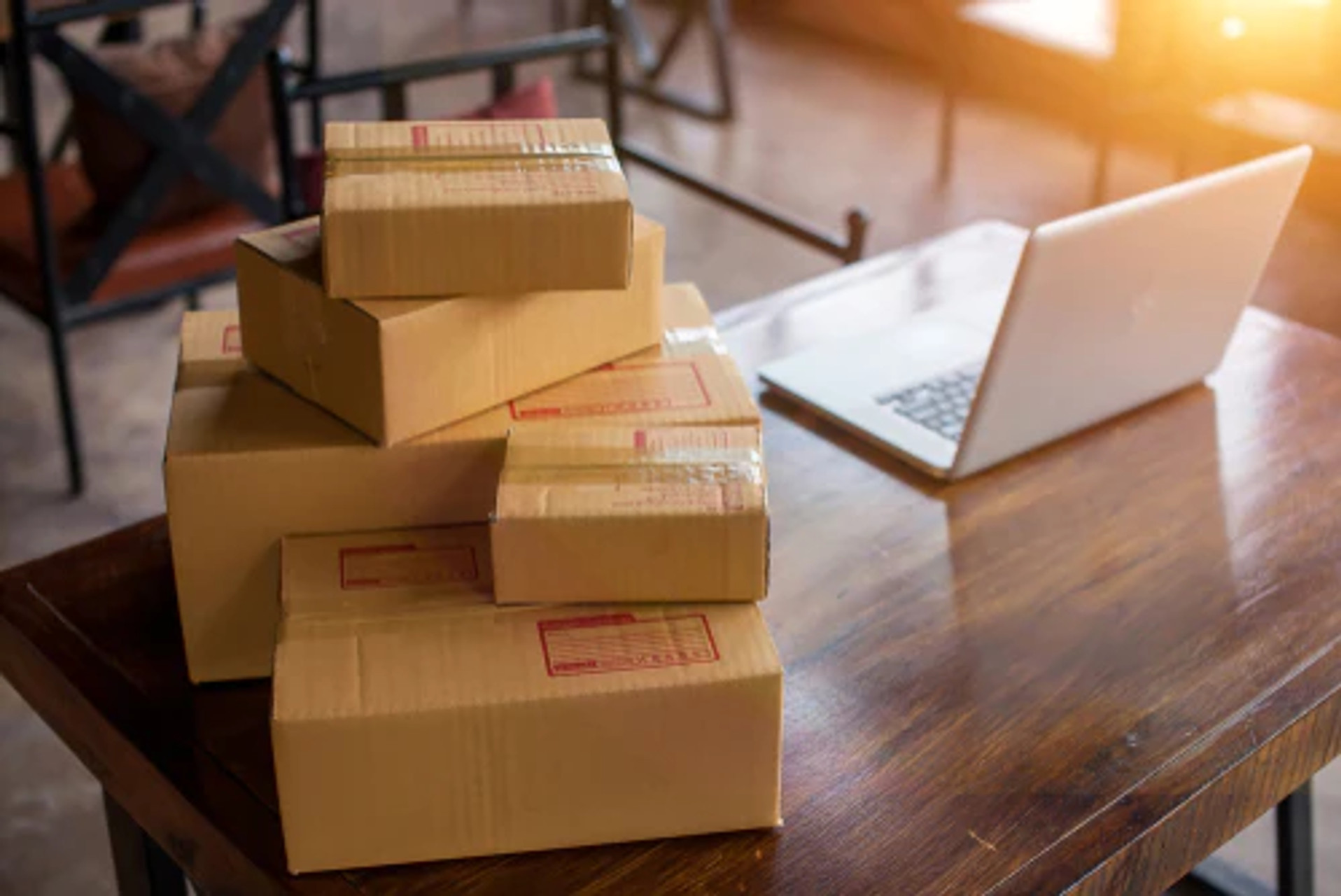 How To Write a Return Policy For a Vape Shop: a Quick Break Down thumbnail image