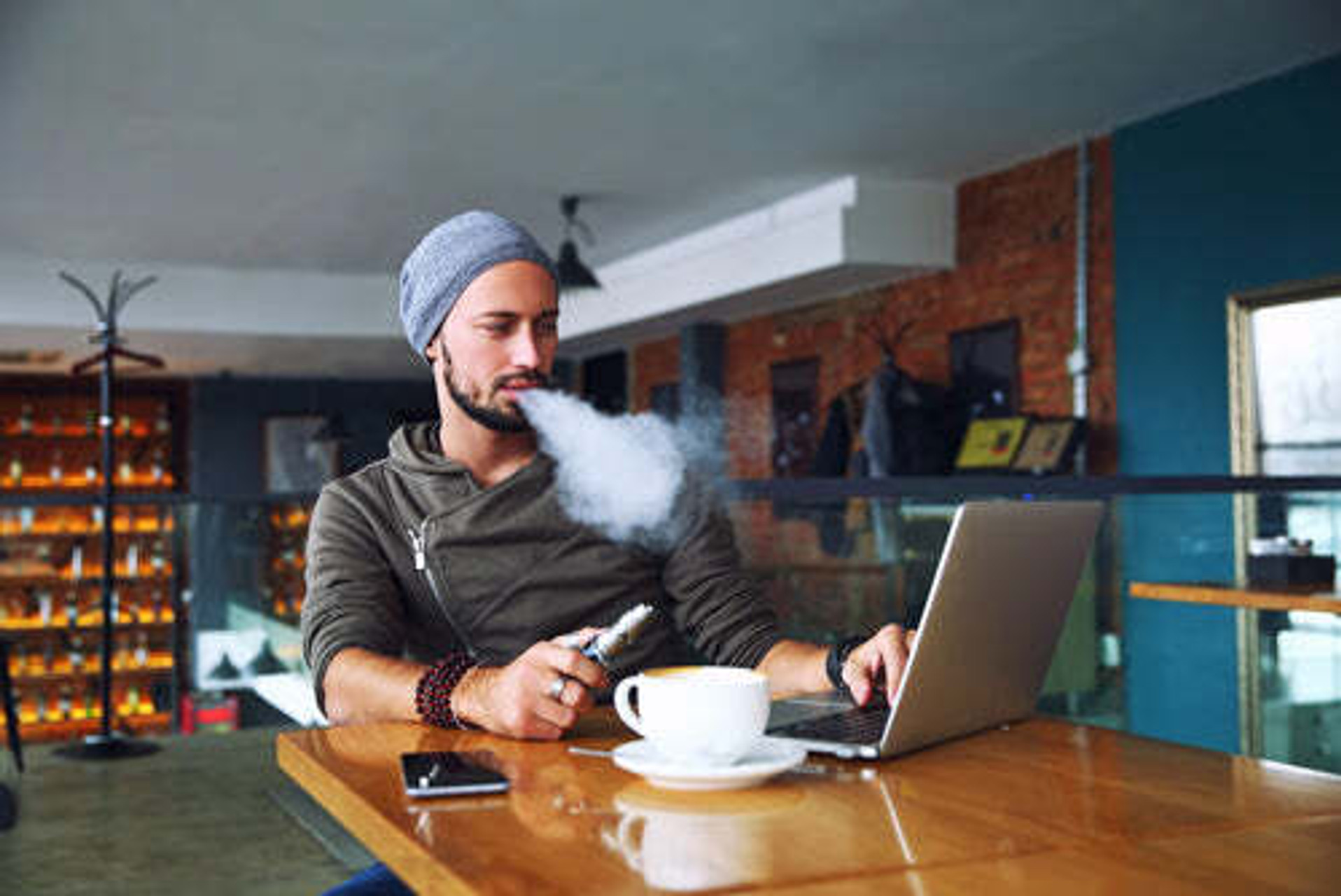 The Best SEO Tools for Online Vape Shops [Monitoring eCommerce Performance] thumbnail image