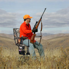 360° Swivel Hunting Chair with Mesh Cup Holder and Storage Pockets product image