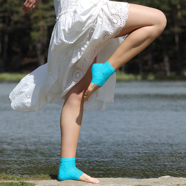 Gel Moisturizing Fizzy Spa Heel Socks for Dry & Cracked Heels (2-Pairs) product image
