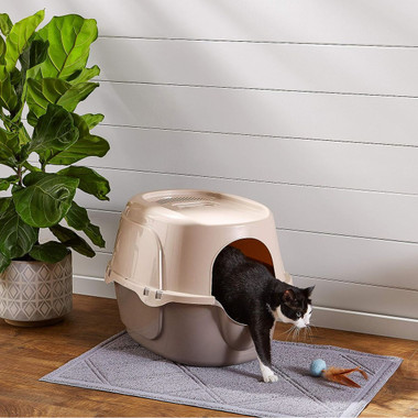 No-Mess Hooded Cat Litter Box by Amazon Basics® product image