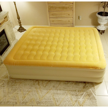 AirCloud SuperAir 17-Inch Deluxe Queen Air Mattress with Built-in Pump & Remote product image