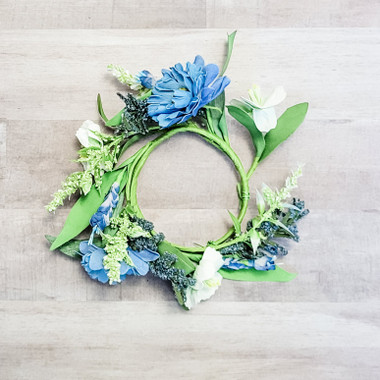 7" Blue and White Mini Wreath product image