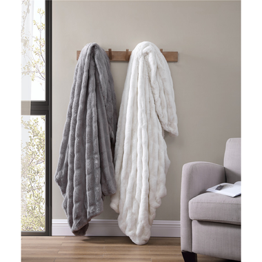 The Nesting Company® Juniper Faux Fur 50" x 70" Throw product image