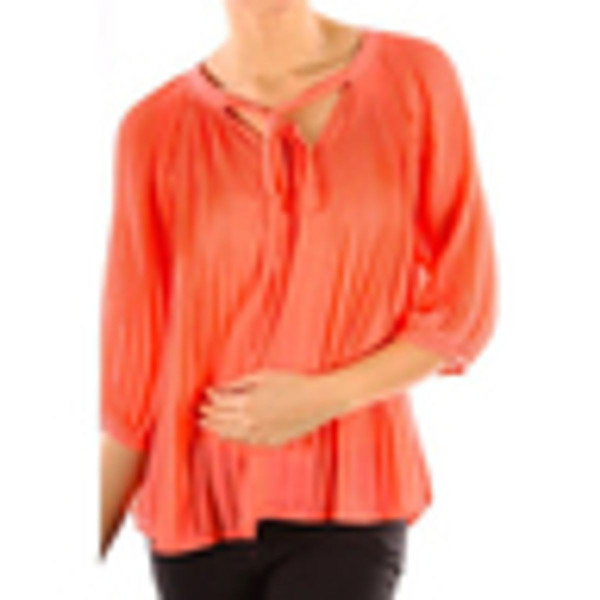 Women’s Chiffon Pleated Summer-Time 3/4 Sleeve Fashion Blouse product image